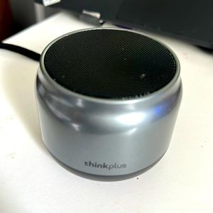 NWT - Lenovo portable speaker 🔊 thinkplus (long-lasting battery)